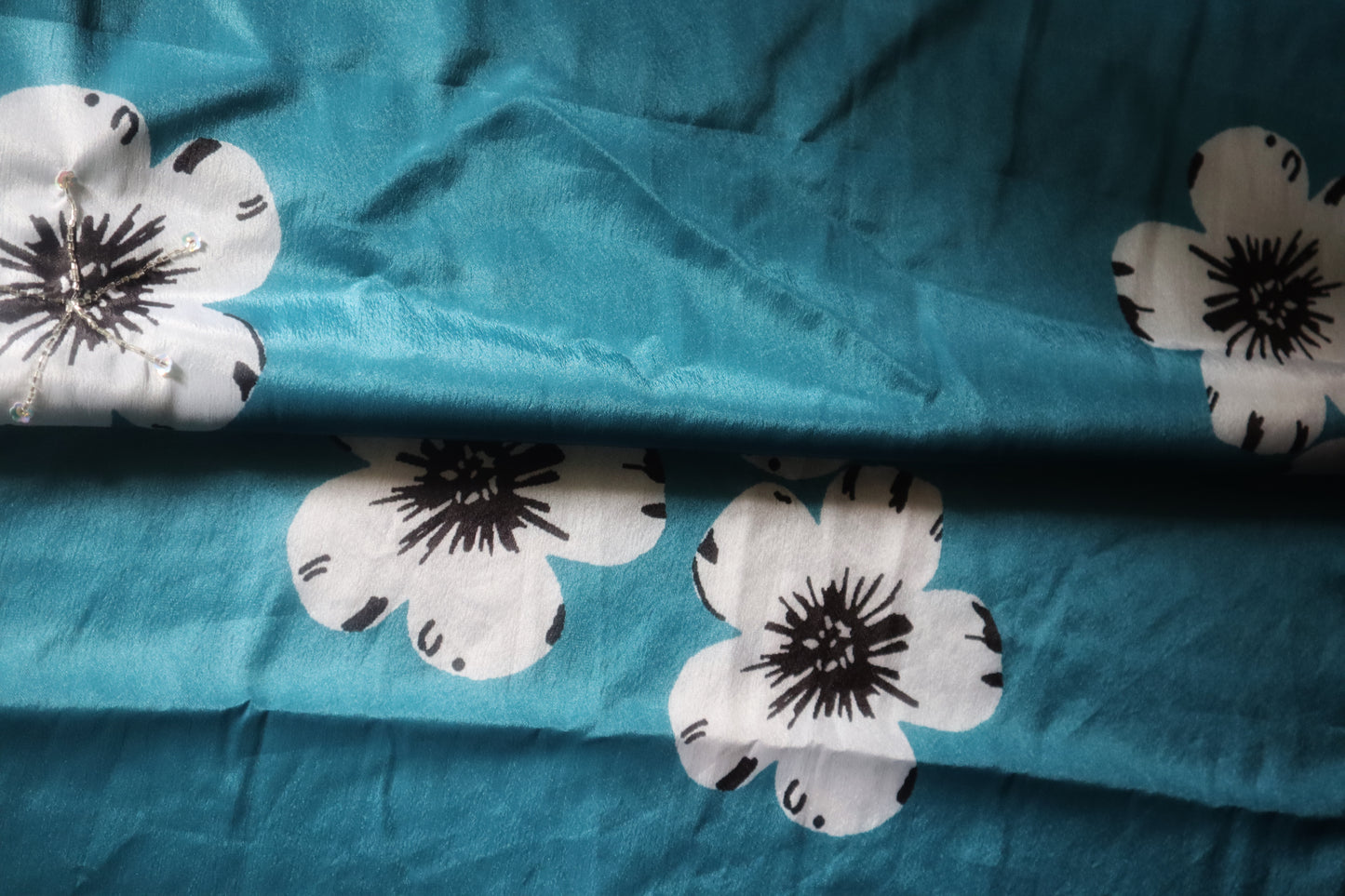Bluebell Bloom – Satin Organza Saree with Floral Motifs
