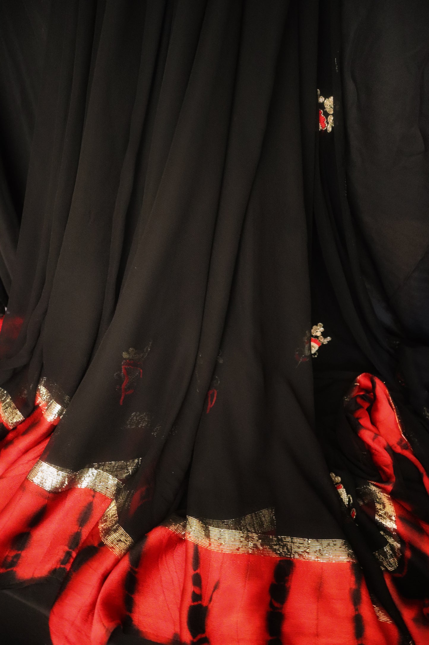 Raat Raani – Midnight Bloom Chiffon Saree