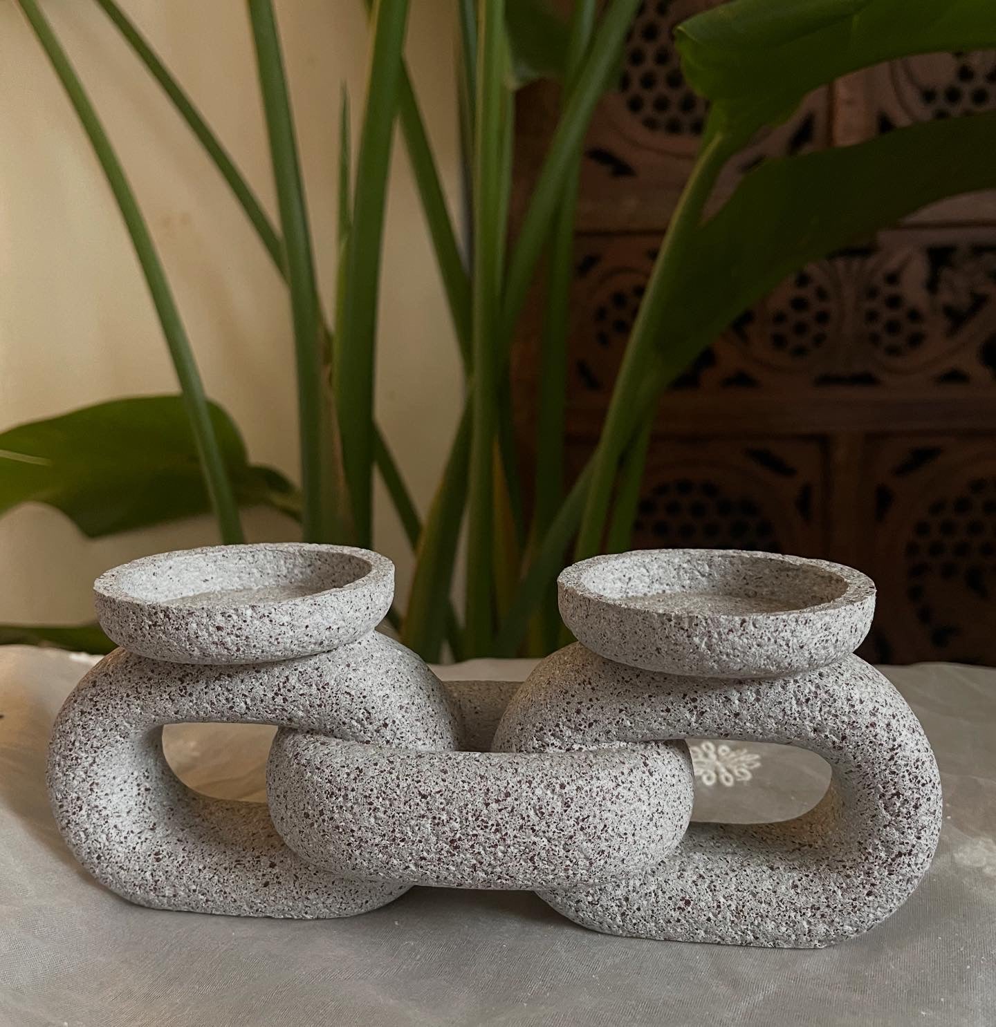 StoneLink Twin Candle Holder
(Available in Ash Grey & Sandstone Beige)