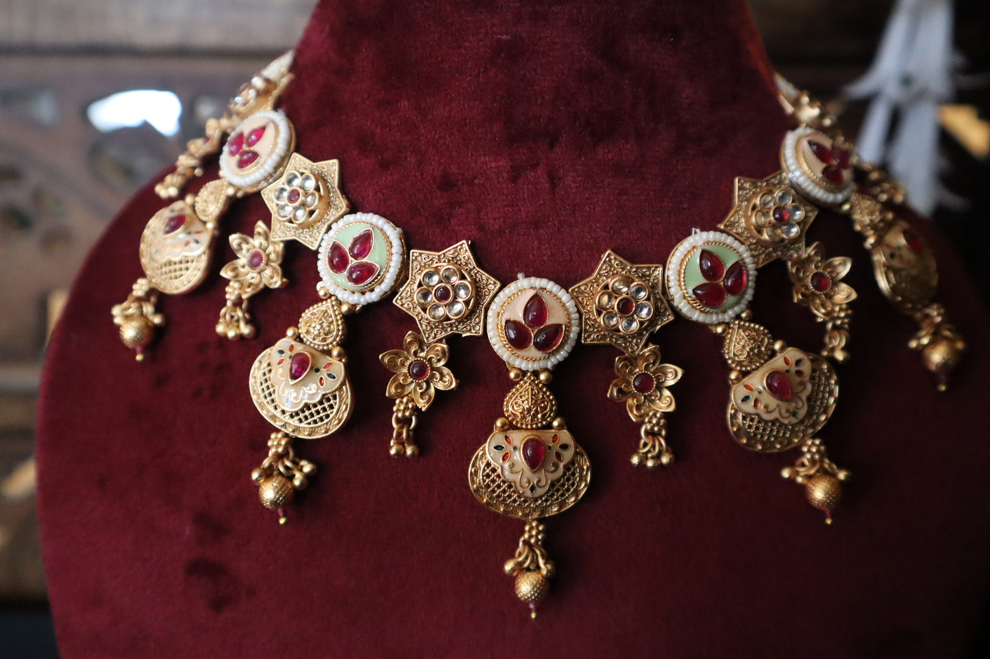 Gulnaar – Hand-Painted Meenakari Heritage Necklace Set