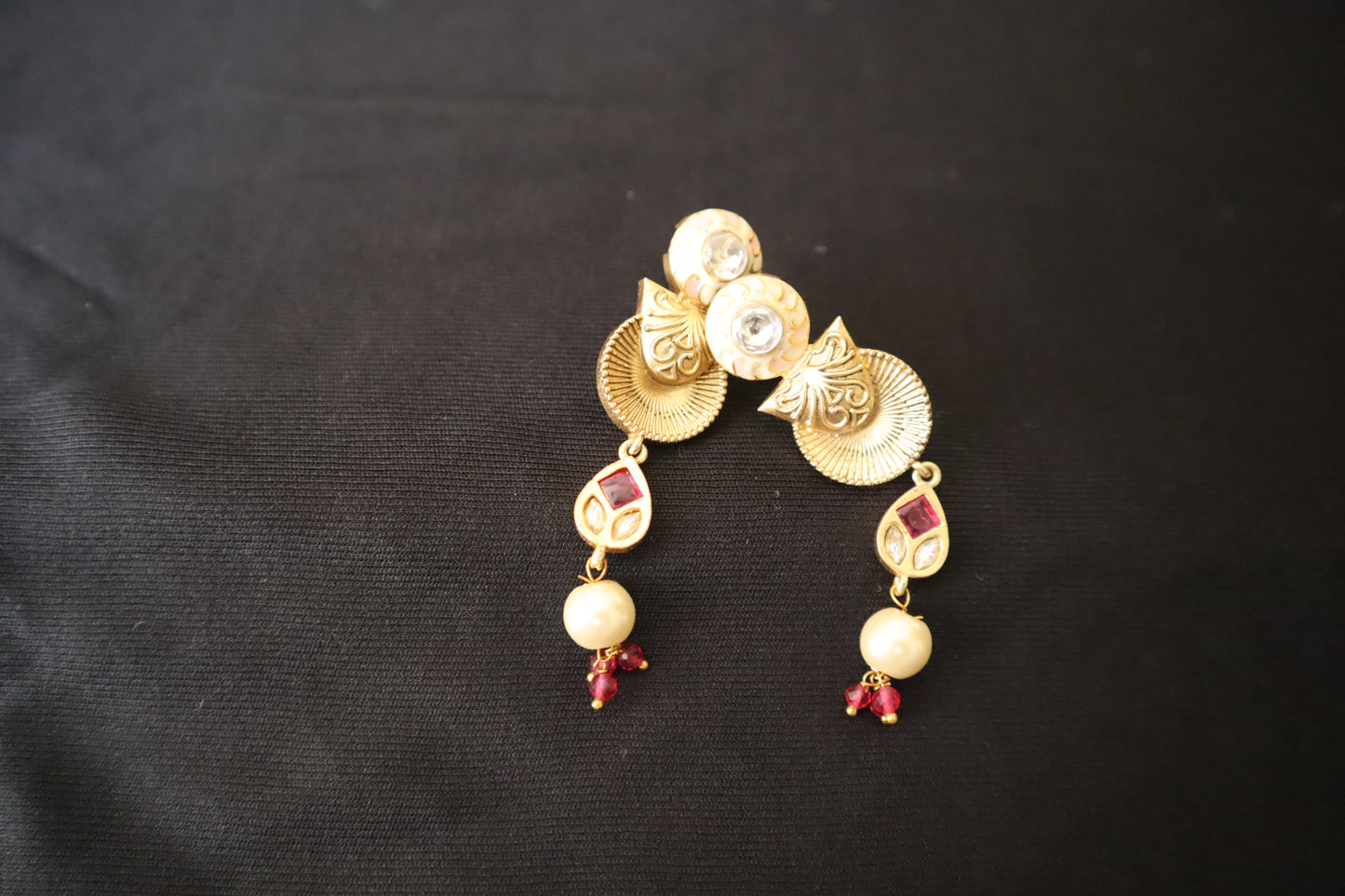 Madhumalika Pearl Enamel Haar