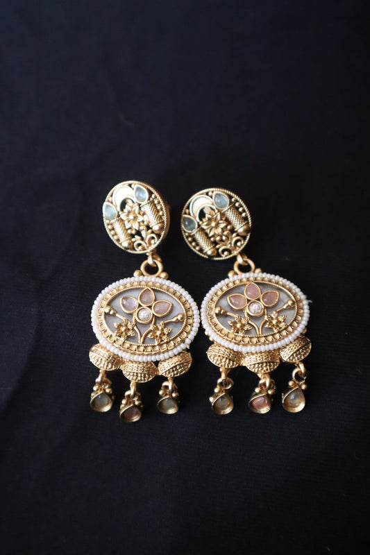 Noor Jhumka – Antique Gold Charm