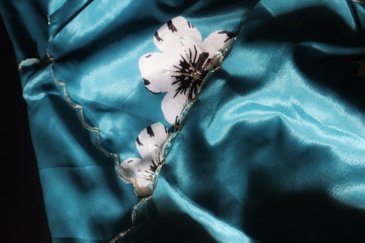 Bluebell Bloom – Satin Organza Saree with Floral Motifs