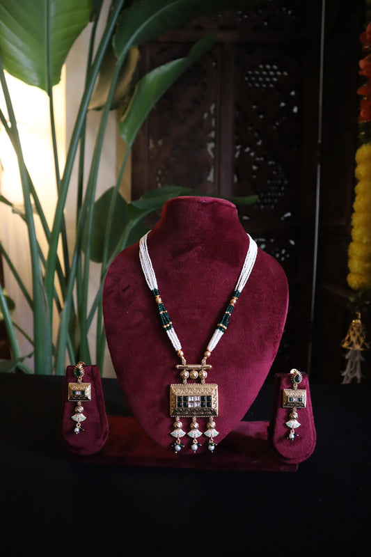 Tanishka Tribal Mirror Set