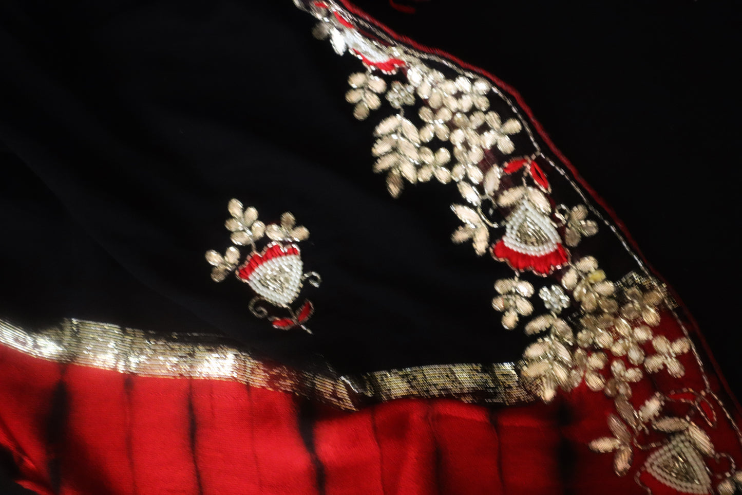 Raat Raani – Midnight Bloom Chiffon Saree