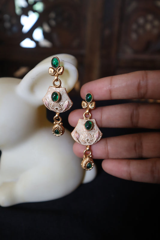 Nazaqat Enamel Dangler