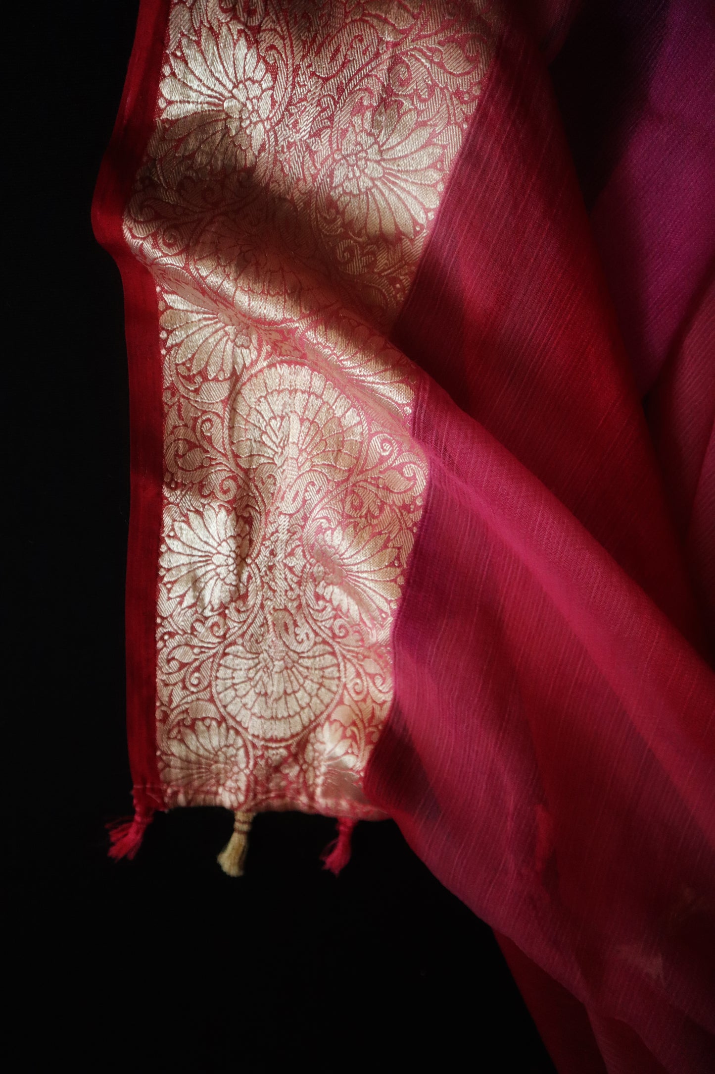Gulnaar Glow – Ombre Pink Chiffon Saree